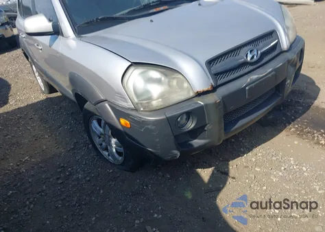 2006 Hyundai Tucson Gls/Limited from USA, damaged, VIN KM8JN72D66U340491